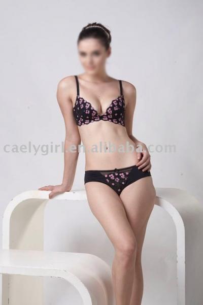 ladies` underwear set (Дамские набор нижнего белья)