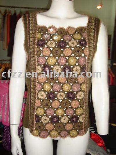 LADIES` KNITTED PULLOVER