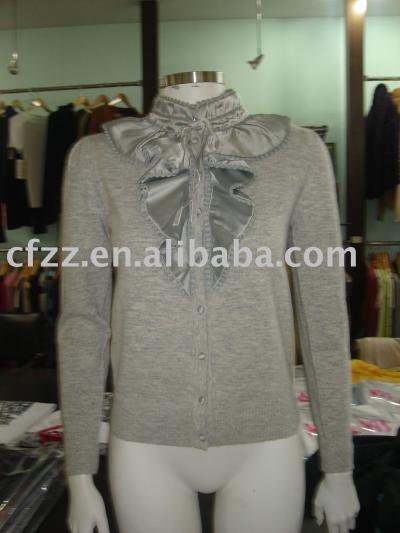 Ladies` knitted cardigan