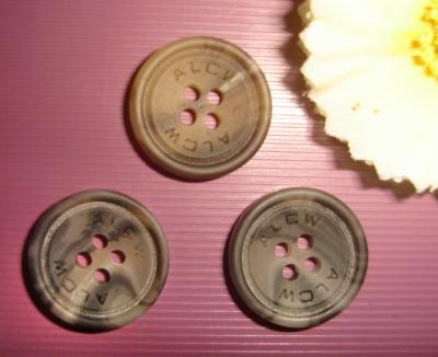 Resine Button (Смолами кнопки)