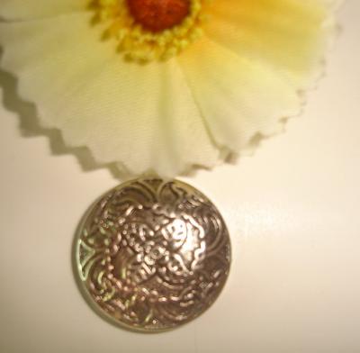 Plasic Button (Plasic Button)