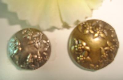 Metal Button (Metal Button)