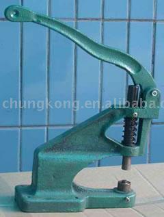 grommet machine (oeillet machine)