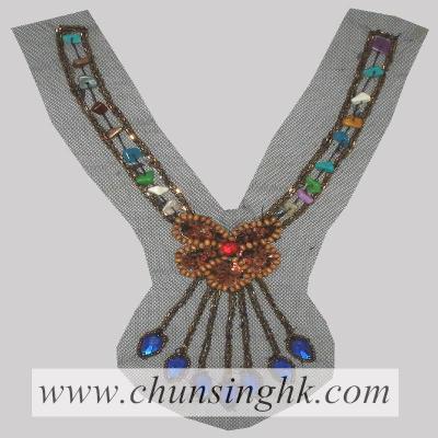 beads collar (collier de perles)
