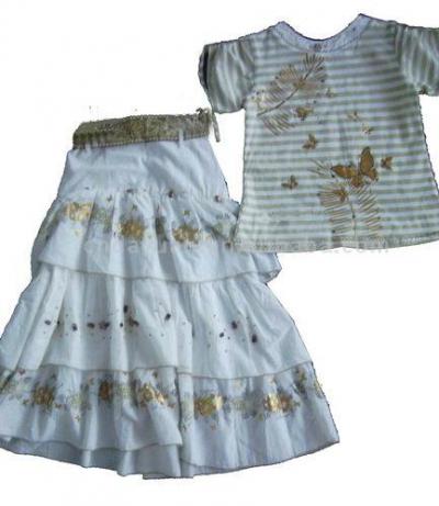 Girl`s wear (Girl `s tragen)