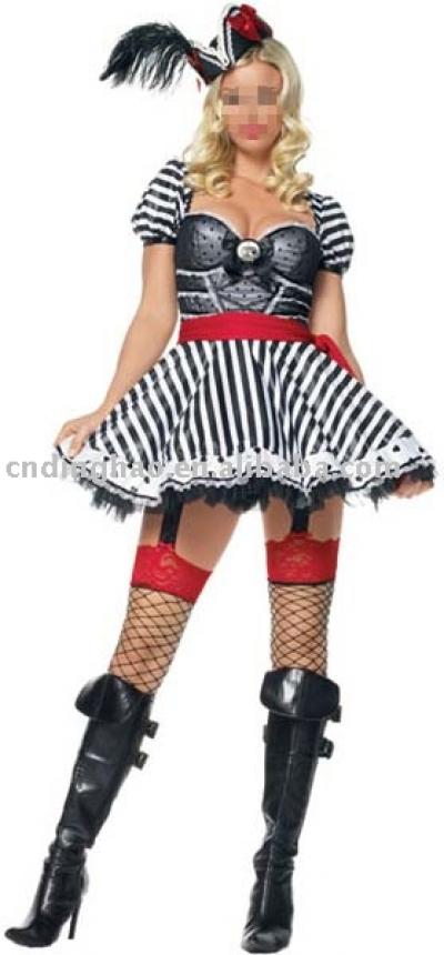 sexy treasure chest wench (sexy treasure chest wench)