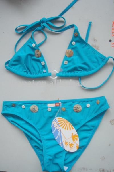 bikini (Bikini)