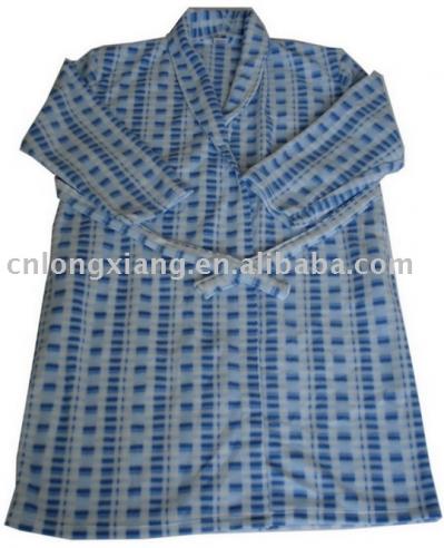 Dotty Polar Fleece Bathrobe (Dotty Polar Fleece Bathrobe)