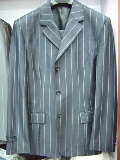 men`s suit