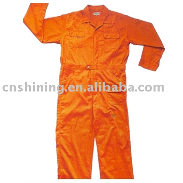 Work Uniform (Travail uniforme)