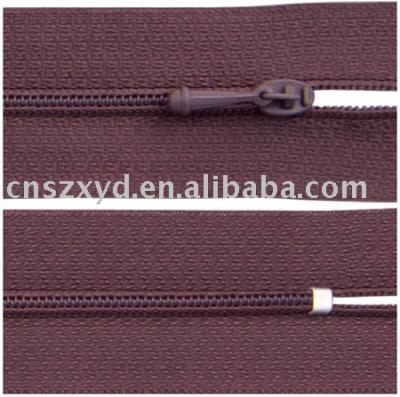 nylon zipper (нейлоновые молнии)