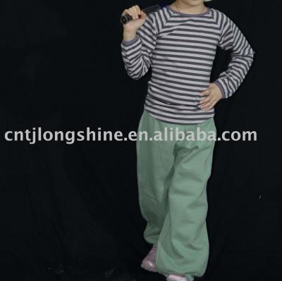 kid`s t-shirts +sweater, trousers (kid`s t-shirts +sweater, trousers)