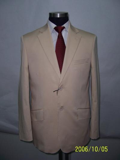 formal suit (официальный костюм)