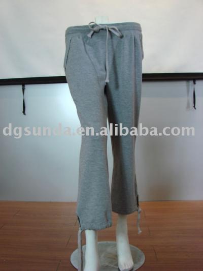 trousers (trousers)