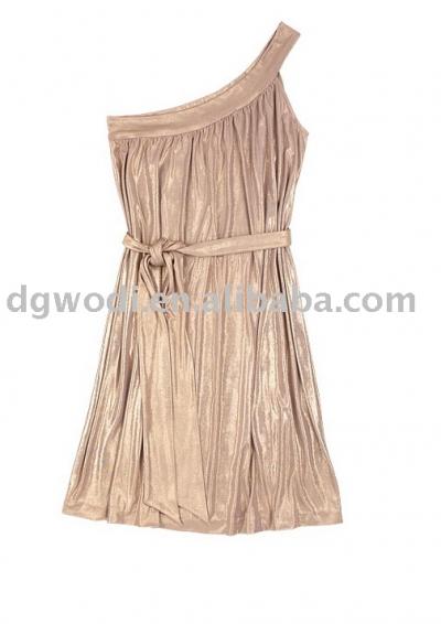 dress (robe)