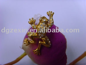 Fashion CZ badge