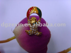 Fashion CZ badge