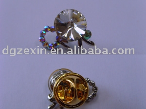 Alloy lovely spray-painting badge pin