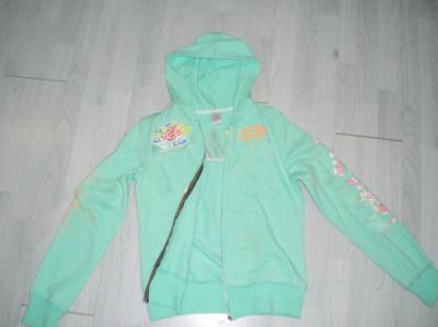 offer world famous hoodies oakeya at hotmail dot com (offer world famous hoodies oakeya at hotmail dot com)