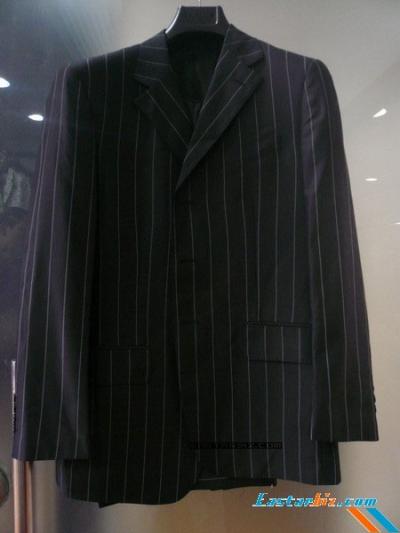 suit (suit)