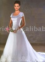 wedding dress (свадебное платье)