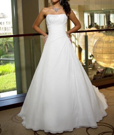 Wedding dress MS 1038 (Robe de mariée MS 1038)