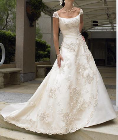 Wedding dress MS 1068 (Robe de mariée MS 1068)