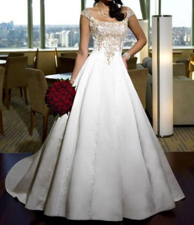 Wedding dress MS 1042 (Robe de mariée MS 1042)