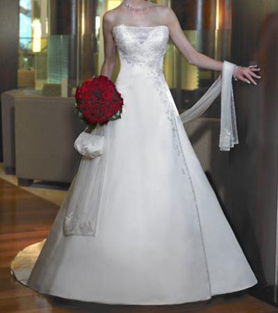 Wedding dress MS 1039 (Robe de mariée MS 1039)
