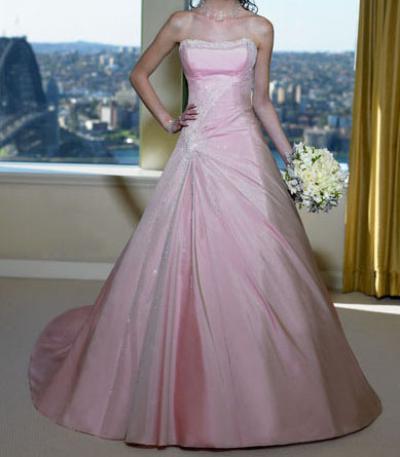 Wedding dress MS 1025 (Robe de mariée MS 1025)