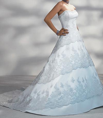 Wedding dress MS 1013 (Robe de mariée MS 1013)