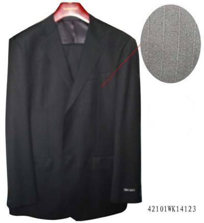 Brandname Men`s Business Suits and wear (Brandname Men `s des costumes de ville et à l`usure)