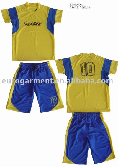 boy`s sportswear (Junge `s Sportbekleidung)