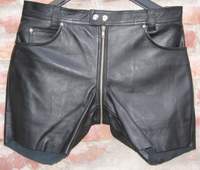 Leather Shorts (Cuir Shorts)