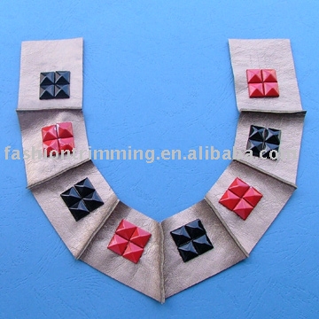 Collar Motif (Halsband Motiv)