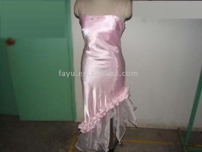dress (robe)