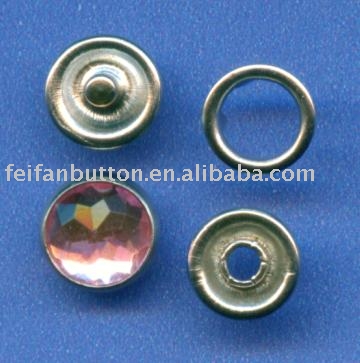 prong snap button (зубец Snap кнопки)