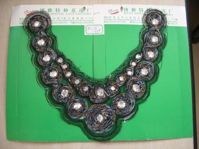 lace collar (кружевной воротник)