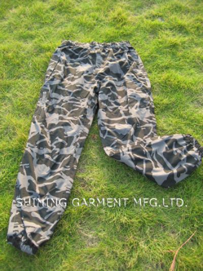 trousers (trousers)