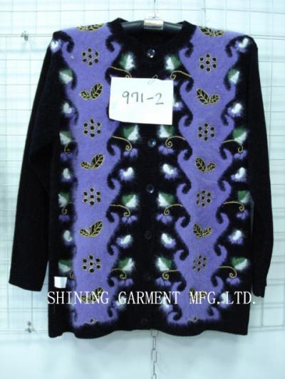 sweater (sweater)