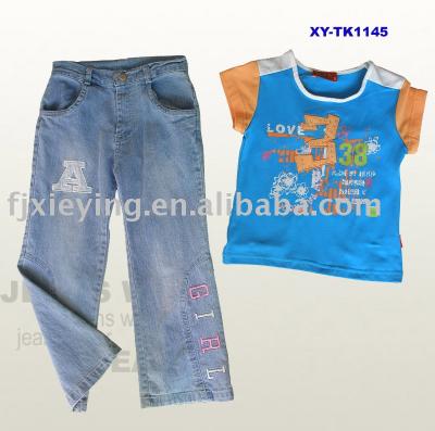 Girl`s t-shirt with jeans pant (Girl`s t-shirt with jeans pant)