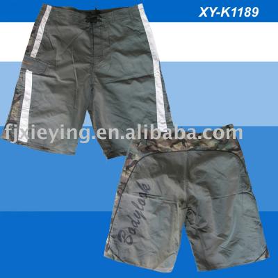 camouflage printed beach short (imprimé camouflage plage courte)