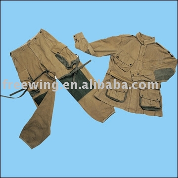 WW-II Military uniform (WW-II uniforme militaire)