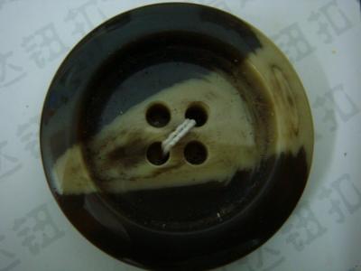 imitated horn button (nachgeahmt Hupenknopf)