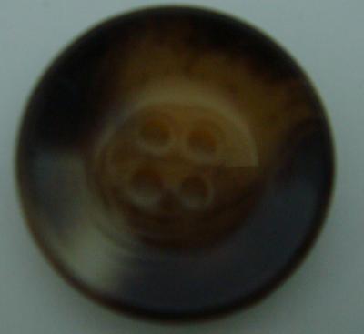 imitated horn button (nachgeahmt Hupenknopf)