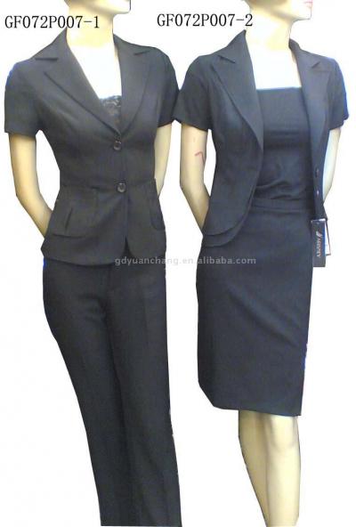 Ladies ` suit