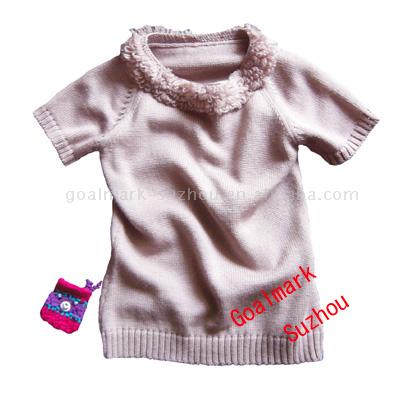 Crocheted neck short sleeve pullover (Crocheted neck short sleeve pullover)