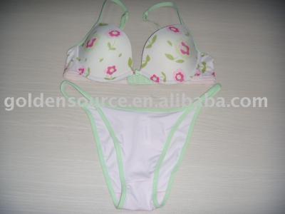 Ladies lingerie set (Дамы набора белья)