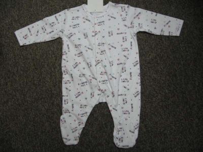 USD1.20/pc x 8000 Stück M004 babybekleidung (USD1.20/pc x 8000 Stück M004 babybekleidung)
