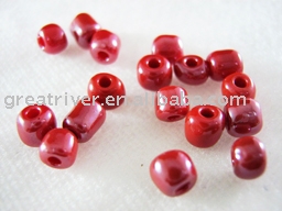 glass bead - opaque lustered (perle de verre - opaque lustered)